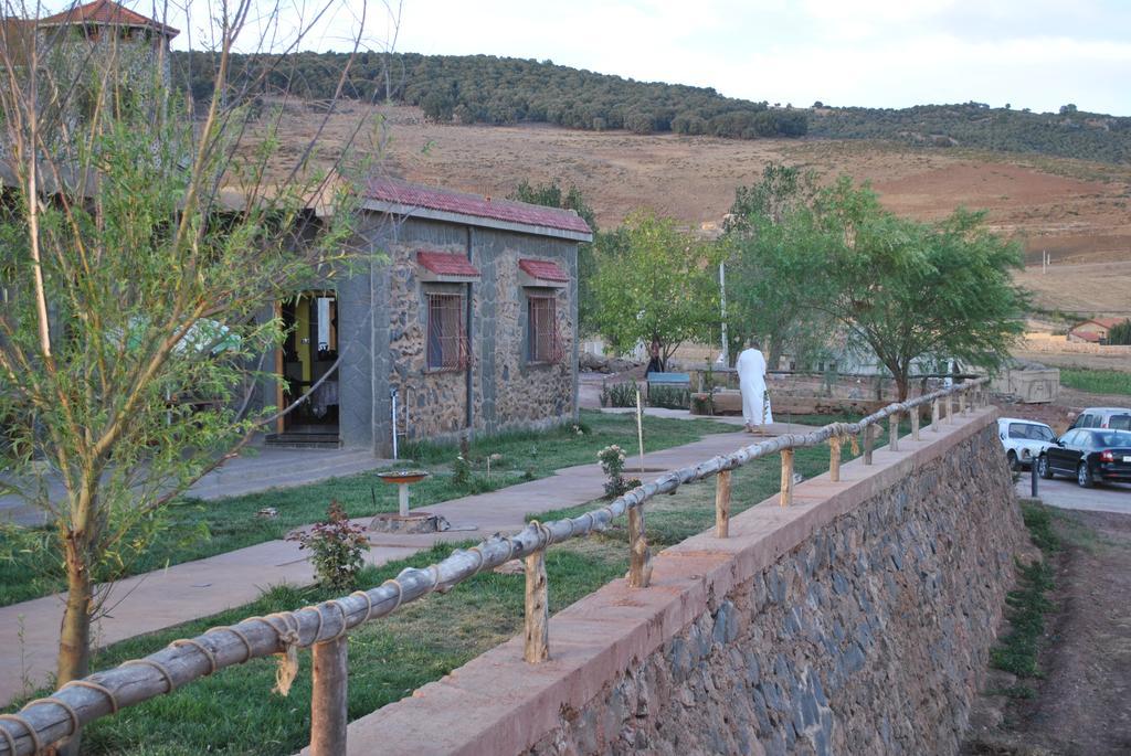 Hotel Tamanoucht Ifrane  Exterior foto