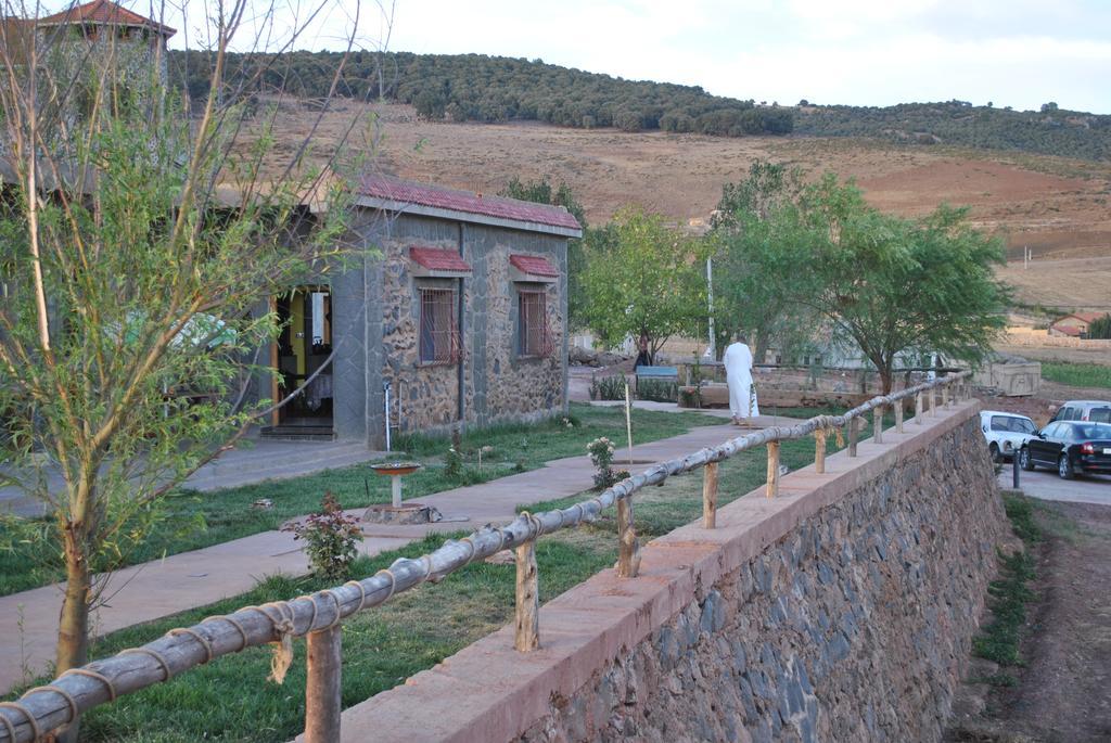 Hotel Tamanoucht Zaouia Ben Smine Exterior foto