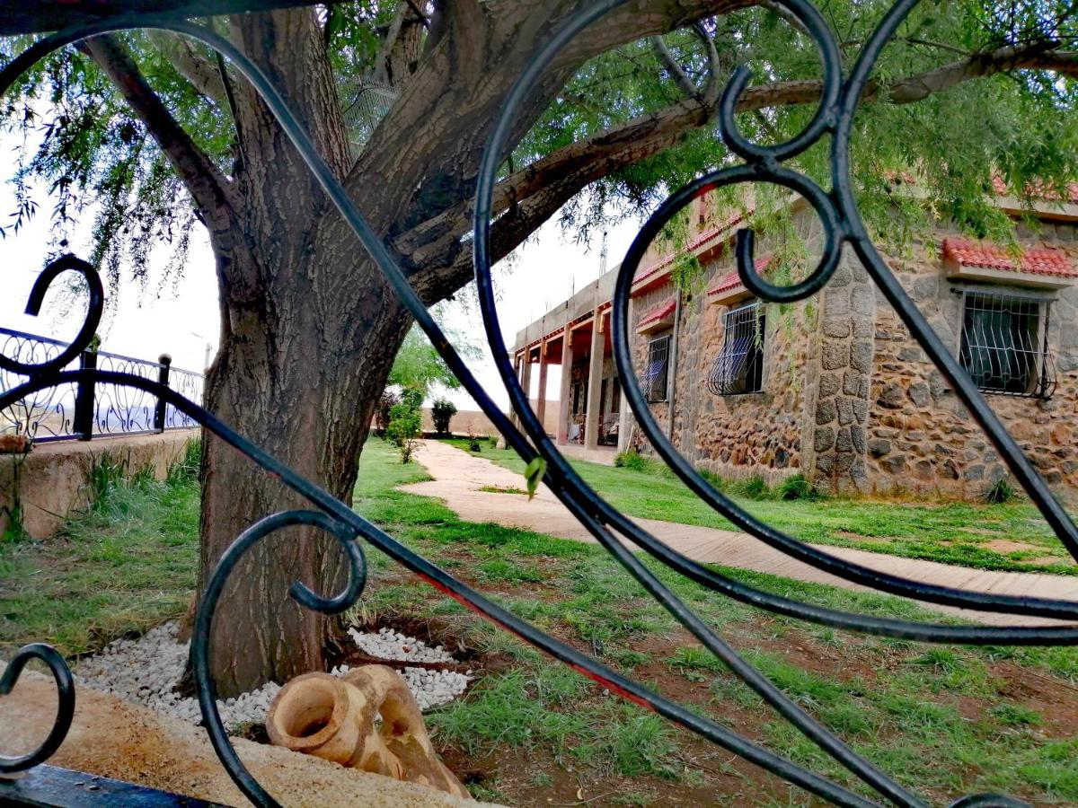 Hotel Tamanoucht Zaouia Ben Smine Exterior foto